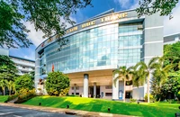 Trường đại học bội thu thành tích xếp hạng thế giới có điểm trúng tuyển ra sao?