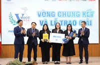 Sinh viên Trường ĐH Luật TP.HCM đạt giải nhất cuộc thi Phiên tòa giả định 2024