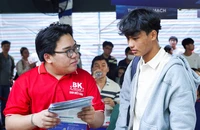 Điểm sàn xét tuyển đại học giảm kỷ lục, nhiều ngành rớt 4-6 điểm