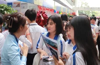 Thí sinh lưu ý lịch 7 đợt nộp lệ phí xét tuyển đại học năm 2025