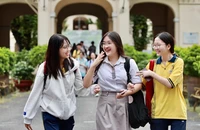 Điểm chuẩn đại học năm 2025 ‘ngược dòng’ tăng mạnh, liệu có bất thường?