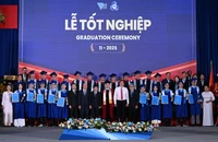 2 nữ sinh viên Bách Khoa tốt nghiệp thủ khoa với điểm tuyệt đối