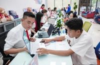 Giữa làn sóng xét tuyển mới, nhiều trường đại học vẫn 'đi lối riêng'