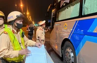 CSGT kiểm tra hàng trăm ô tô, không phát hiện người vi phạm nồng độ cồn