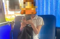 Tạm đình chỉ nữ tiếp viên xe buýt 'tịch thu' thẻ sinh viên