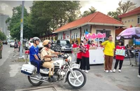 TP.HCM: CSGT hỗ trợ thí sinh dự thi THPT Quốc gia 2025