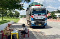 CSGT TP.HCM tăng cường xử lý nghiêm ô tô vận tải vi phạm