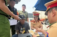 TP.HCM: Tài xế xe đầu kéo dương tính ma túy khi vào cảng Trường Thọ