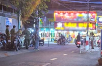 Bắt nghi phạm mặc đồ xe ôm công nghệ dùng dao đâm chết người trên đường ở TP.HCM