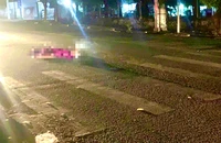Người đàn ông tử vong bất thường giữa đường ở TP.HCM