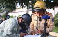 CSGT TP.HCM ra quân cao điểm 45 ngày đêm bảo đảm trật tự an toàn giao thông