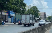 CSGT TP.HCM xác minh xe tải chạy ngược chiều trên đường Liên Phường