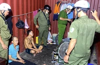 Bắt giữ nhiều nhân viên bảo vệ chung cư dương tính ma túy