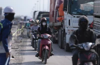 Cầu Đồng Nai sửa chữa, giao thông cửa ngõ phía Đông TP.HCM ùn ứ nhiều giờ