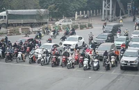 Giao thông Thủ đô 'nóng dần' trong ngày cuối dịp nghỉ Tết dương lịch 