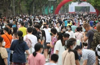 Hà Nội: Phố đi bộ đông nghịt ngày giỗ Tổ Hùng Vương