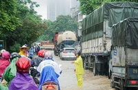 Hà Nội tiếp tục có mưa lớn, nhiều đường ngập, đi lại khó khăn