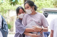 Thi vào lớp 10 ở Hà Nội: Thí sinh thở phào sau môn tiếng Anh