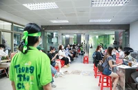 Trung thu cho em và những giọt máu đào ấm tình người