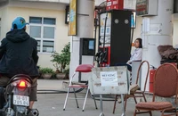 Hà Nội: Một số cửa hàng xăng dầu phải tạm ngừng hoạt động vì hết xăng