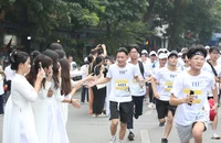 Hàng ngàn học sinh, sinh viên Hà Nội tham gia giải chạy S-Race 2022
