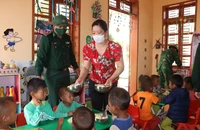 Những đứa con nuôi của đồn biên phòng