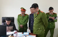 Khởi tố giám đốc và 9 cán bộ tại Trung tâm đăng kiểm 28-01S ở Hòa Bình