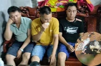Tạm đình chỉ sinh hoạt Đảng 3 cựu công an "bắn nhầm" dê