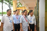 Bộ trưởng Bộ GD&ĐT động viên thí sinh, giáo viên dự kỳ thi tốt nghiệp THPT 2023