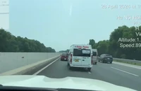 Phạt 15 triệu đồng tài xế lạng lách trên cao tốc Hà Nội - Hải Phòng 