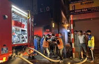 Chùm ảnh: Toàn cảnh vụ cháy nhà trọ khiến 14 người tử vong ở Hà Nội