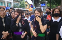 Người dân Hà Nội xếp hàng dài chờ viếng Tổng Bí thư Nguyễn Phú Trọng
