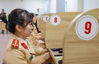 Ngành công an không cấp, đổi giấy phép lái xe qua điện thoại