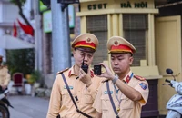 CSGT Hà Nội tăng cường ghi hình xử lý vi phạm giao thông