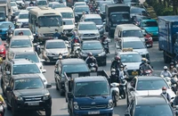 Hà Nội từng bước cấm xe xăng, cần làm gì để người thuê trọ chuyển đổi xanh?