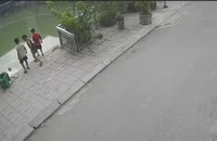 Ngã xuống giếng nước, 2 bé trai ở Hà Nội tử vong