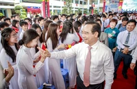 Chủ tịch TP.HCM Nguyễn Văn Được dự lễ khai giảng năm học mới