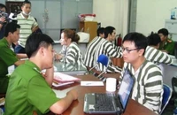 Lừa đảo qua điện thoại: 'Trò' xưa vẫn lừa được 'khối người'