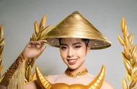 Ngô Ngọc Gia Hân thi Hoa hậu Quốc tế với trang phục dân tộc nặng 7kg