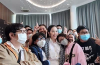 Nam Em tiết lộ chị gái Nam Anh bị sốt siêu vi