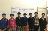 Băng nhóm nhí đột nhập nhà công an trộm quân phục