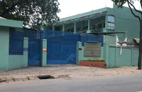 Đình chỉ nhân viên trung tâm hỗ trợ xã hội vì dâm ô