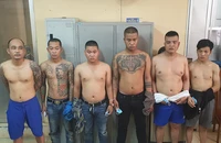 Nhóm cho vay lãi nặng có cả súng, áo giáp