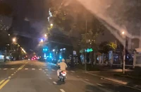 Bị khó thở, tay chân run rẩy người đàn ông vào chốt cầu cứu CSGT