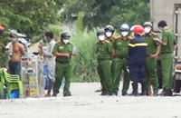 Cháy nhà trọ ở Bình Tân, nhiều người hoảng loạn tháo chạy