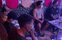 Quán bar Paradise 89 Club bị công an kiểm tra