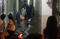 Thanh niên bị người phụ nữ lớn tuổi đâm chết.