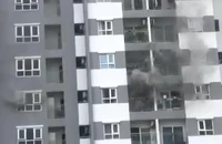 Cháy chung cư cao tầng, hàng trăm người di tản