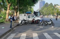 Bé gái sơ sinh được phát hiện trong nhà vệ sinh ở Bệnh viện Bình Tân