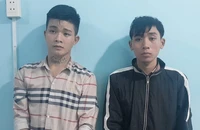 Cướp dí dao vào cổ xe ôm công nghệ để cướp lúc 2 giờ sáng
